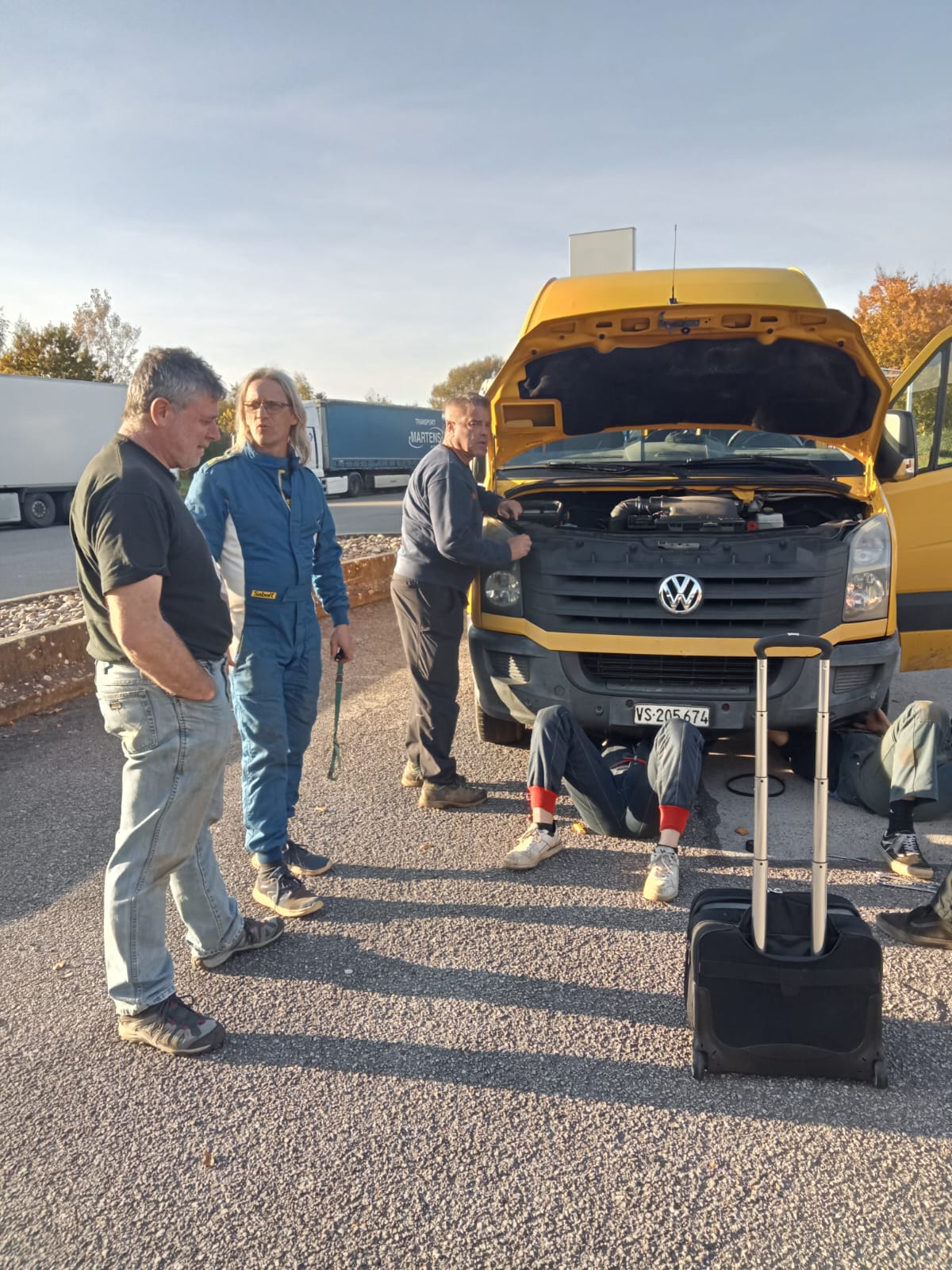 Voiture sur le circuit de pouilly - asaav.ch