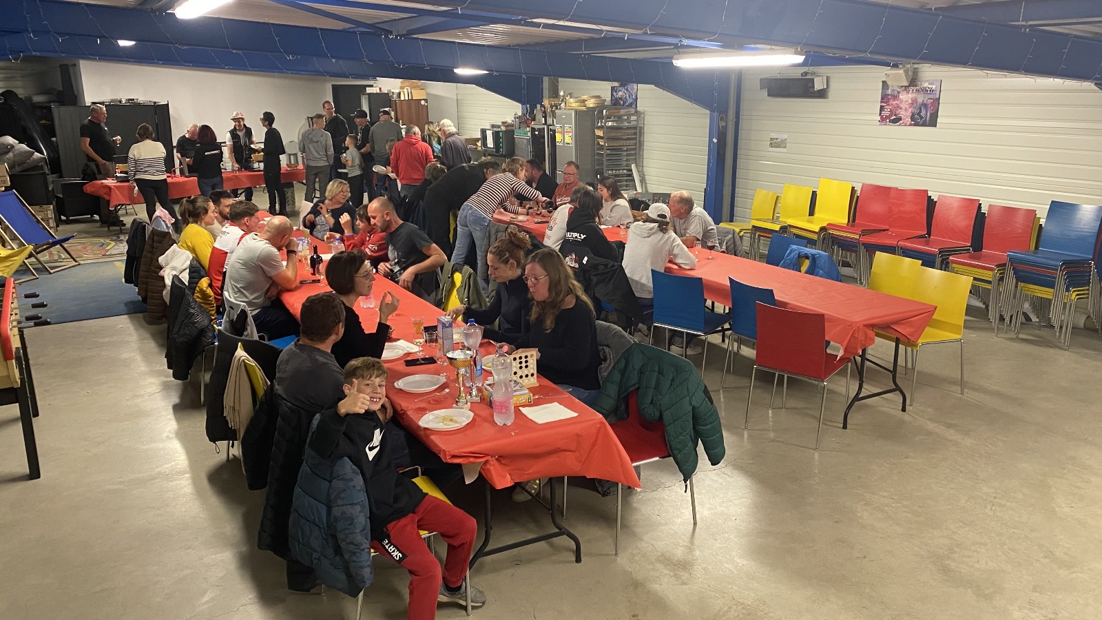 Karting sur le circuit de Levier - asaav.ch