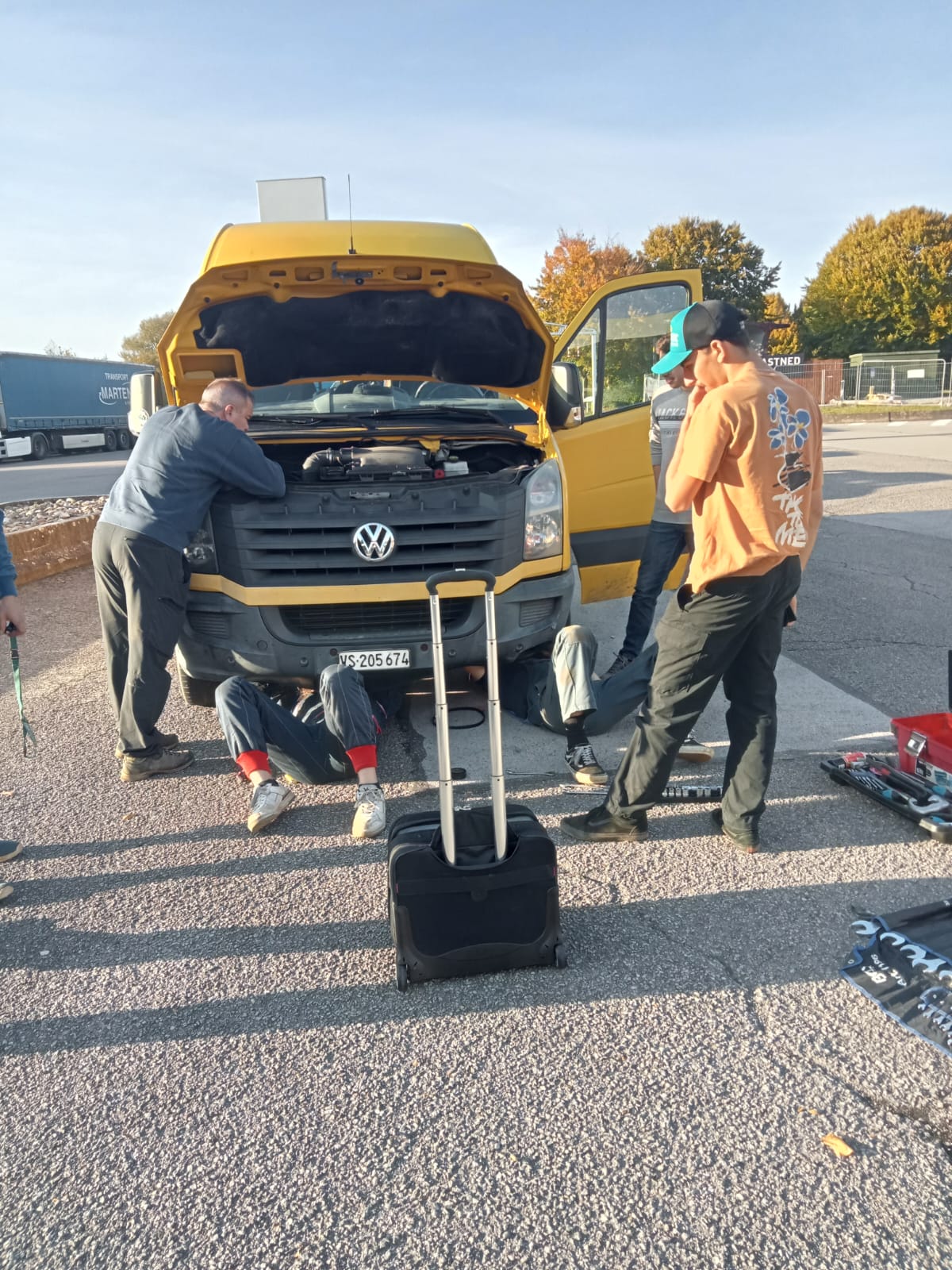 Voiture sur le circuit de pouilly - asaav.ch