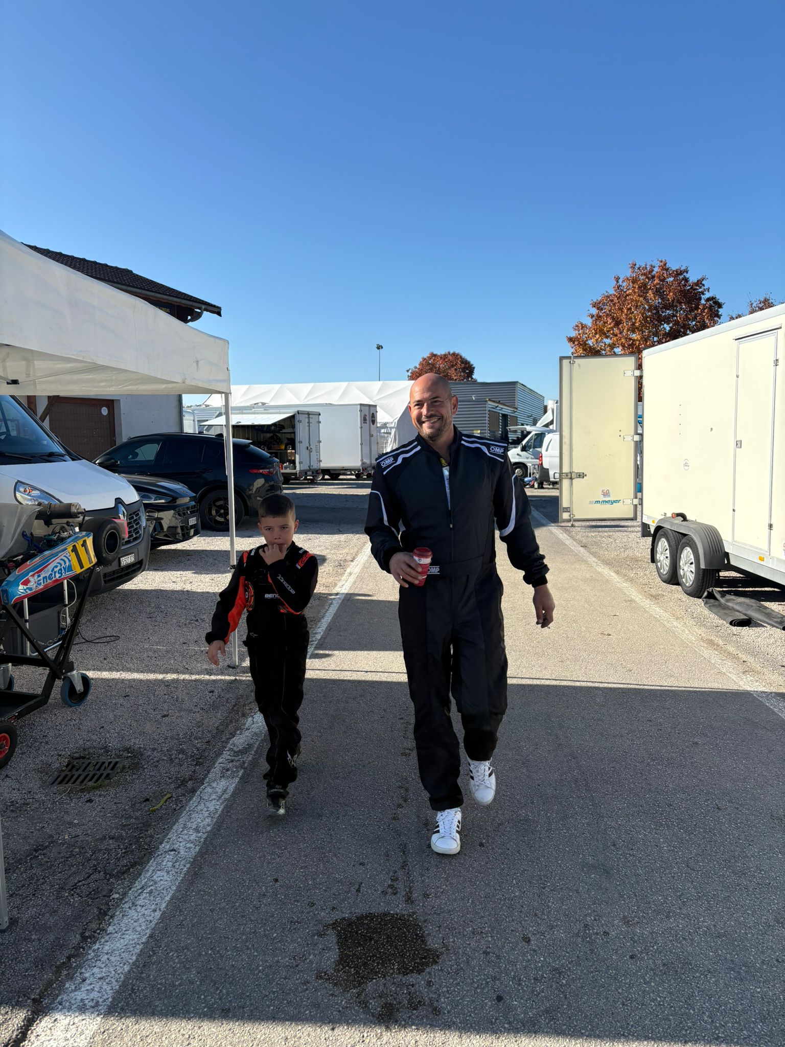 Karting sur le circuit de Levier - asaav.ch