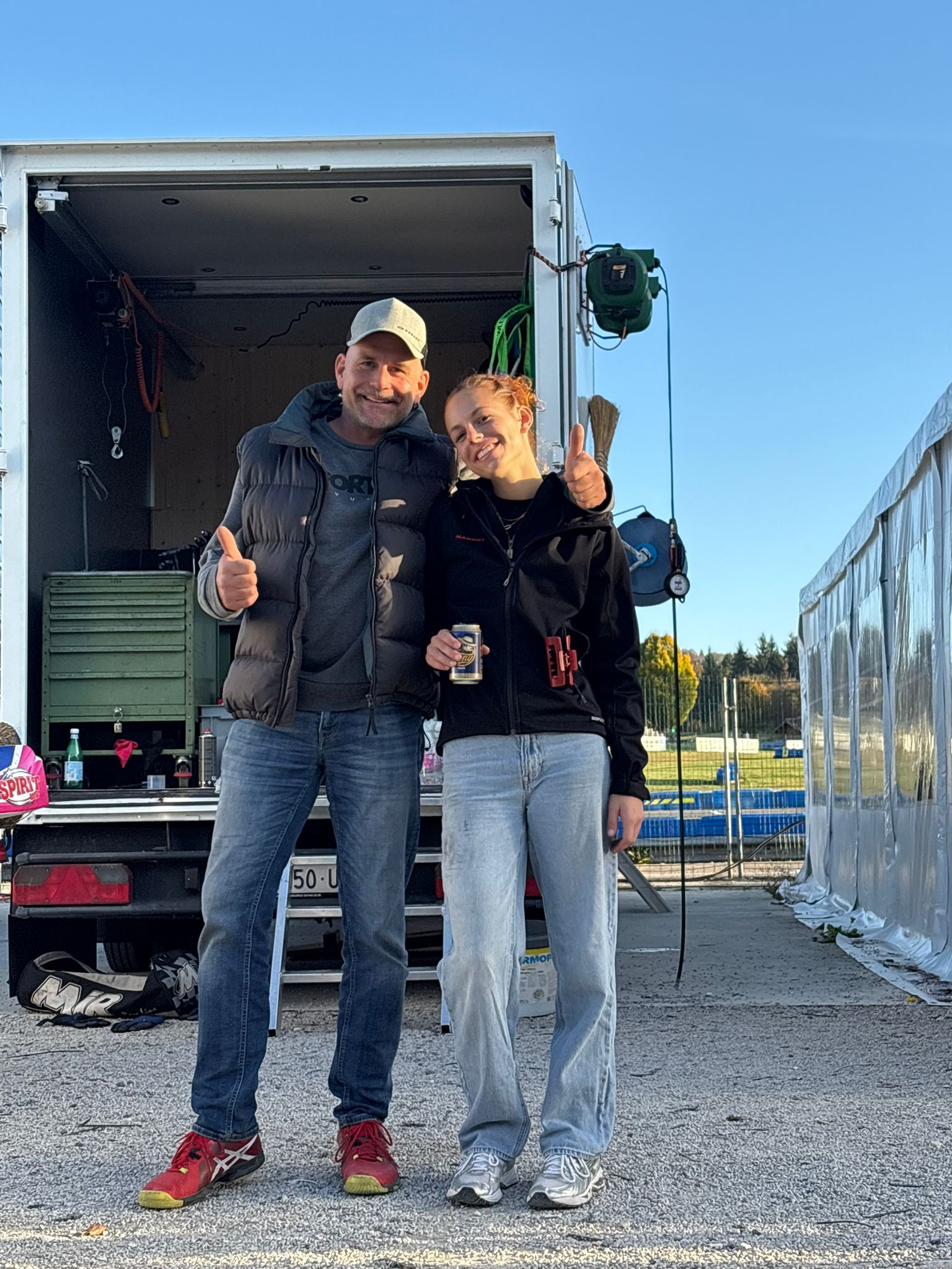 Karting sur le circuit de Levier - asaav.ch