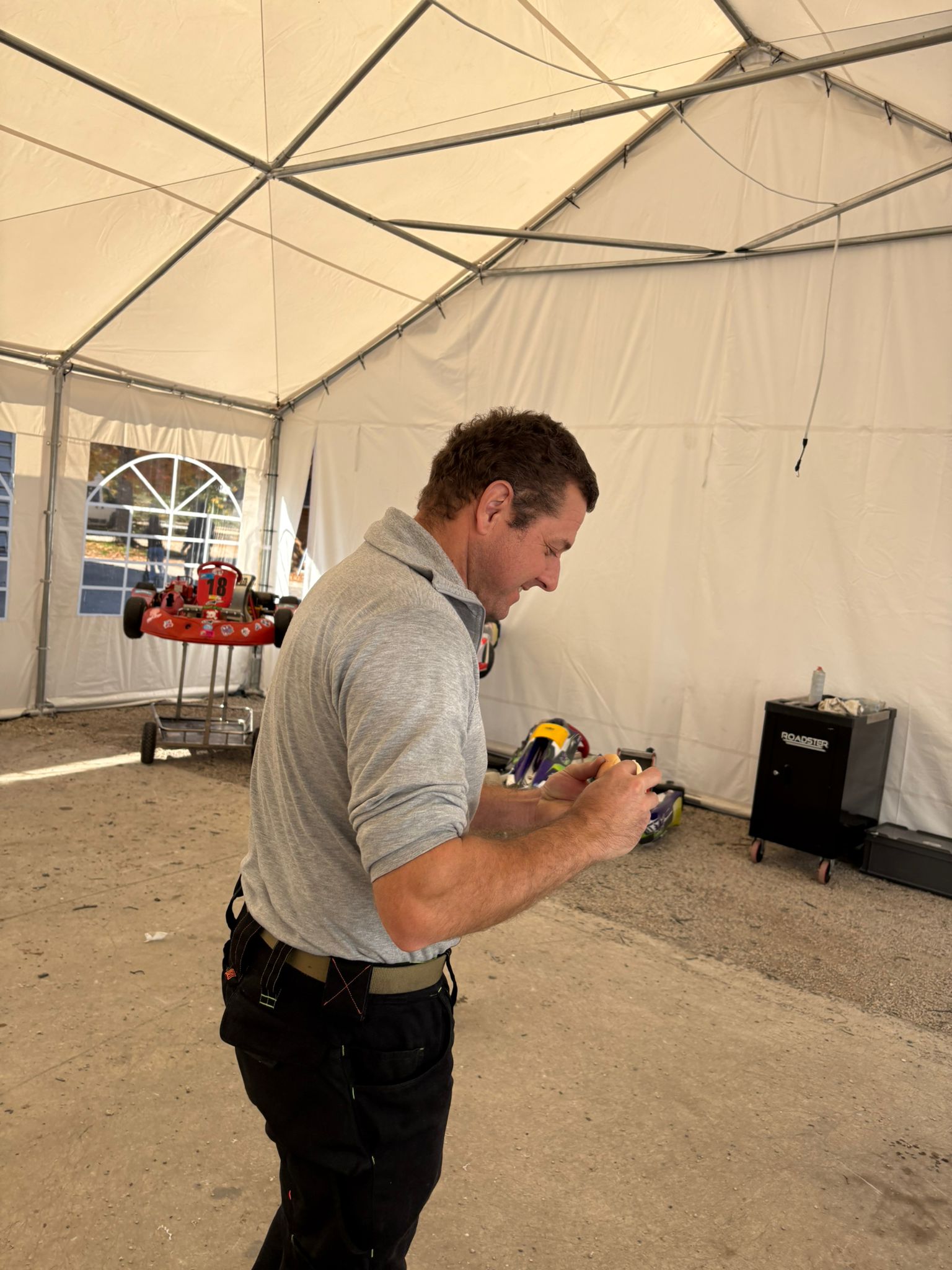 Karting sur le circuit de Levier - asaav.ch