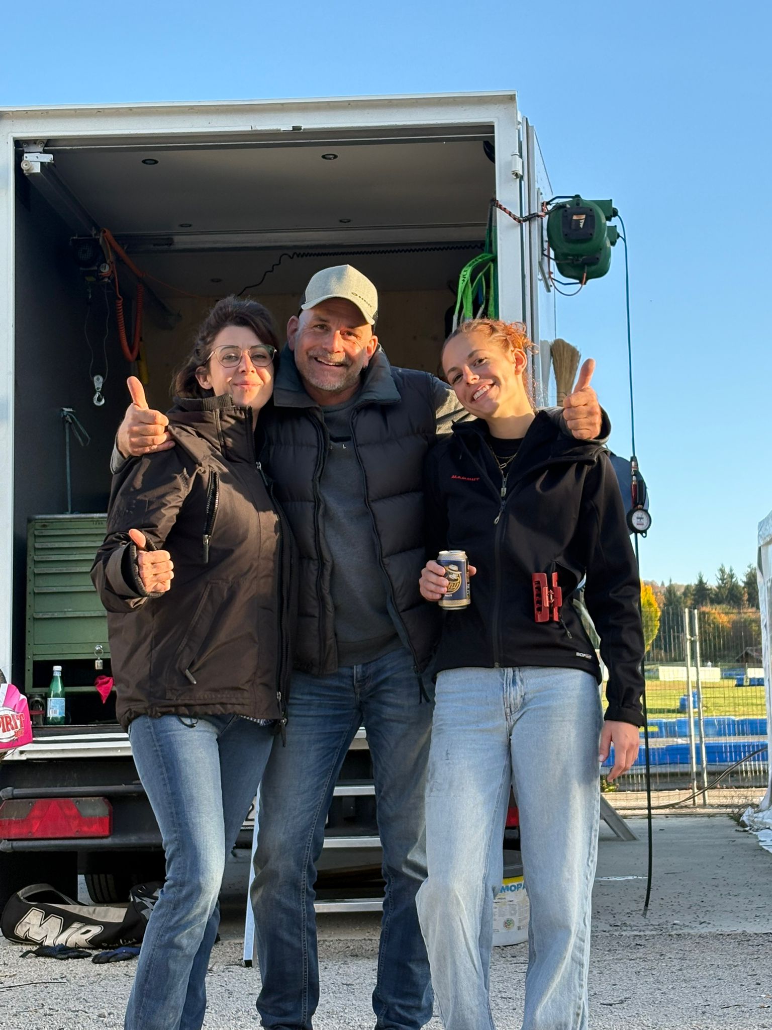 Karting sur le circuit de Levier - asaav.ch