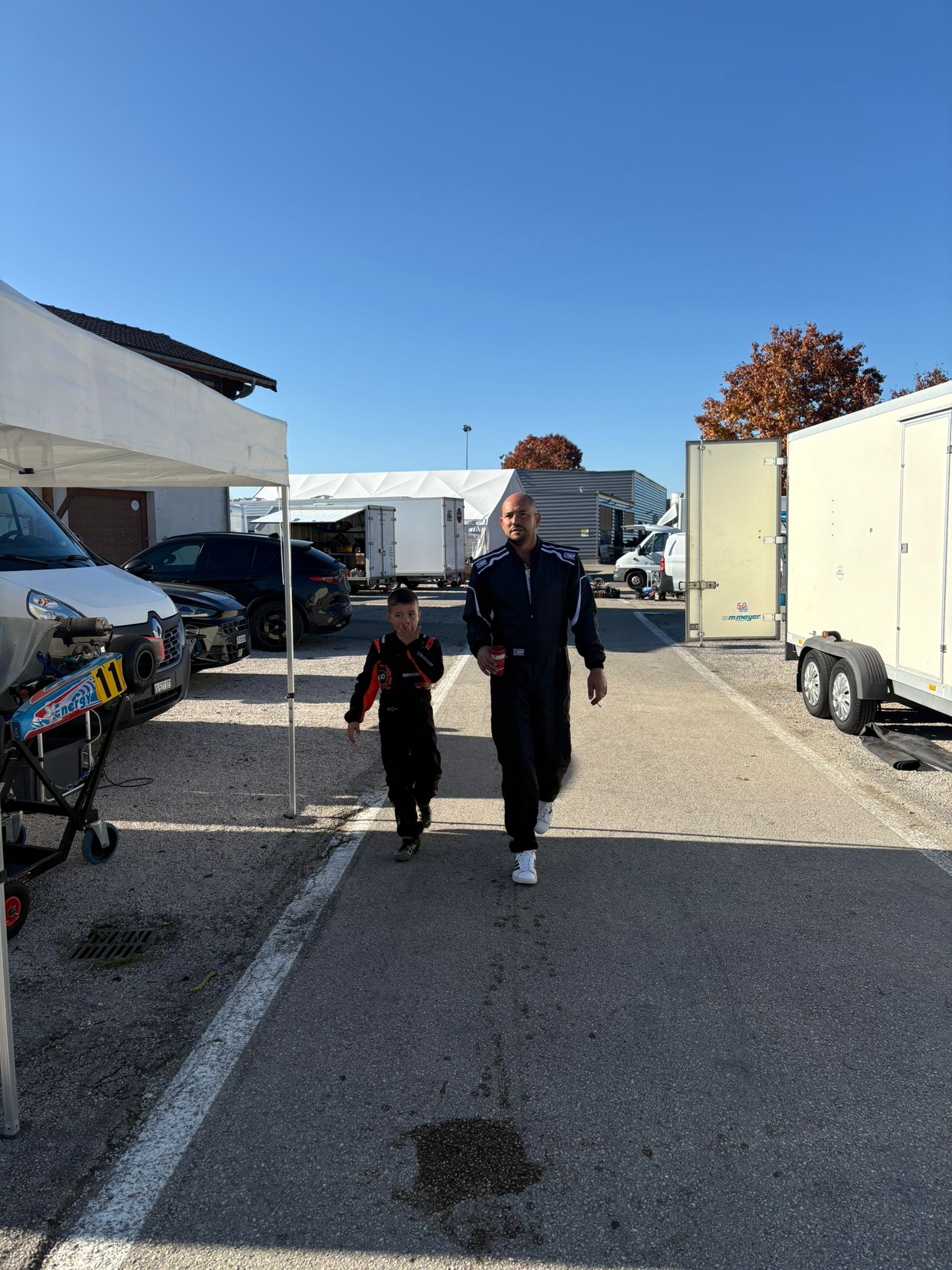 Karting sur le circuit de Levier - asaav.ch