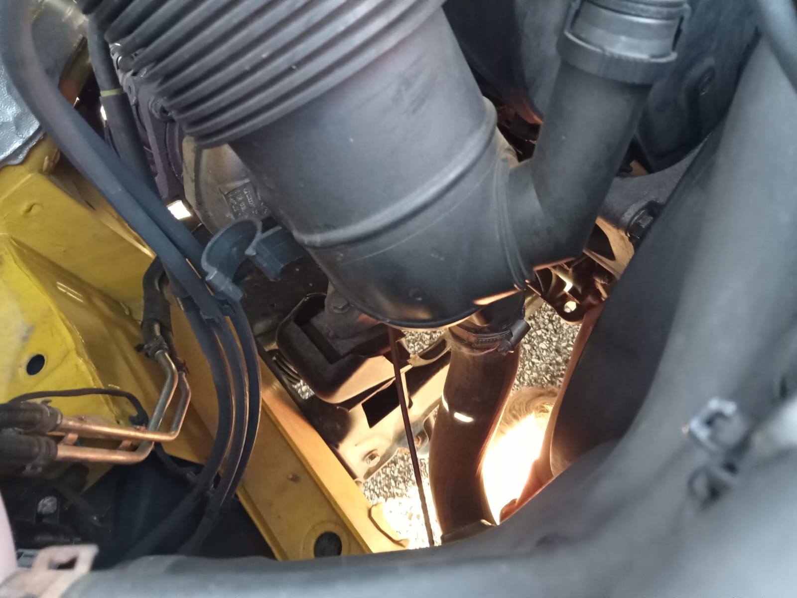 Voiture sur le circuit de pouilly - asaav.ch