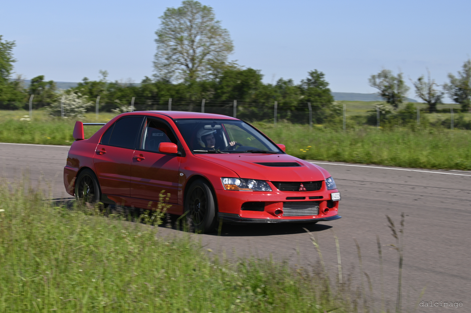 Voiture sur le circuit de pouilly - asaav.ch