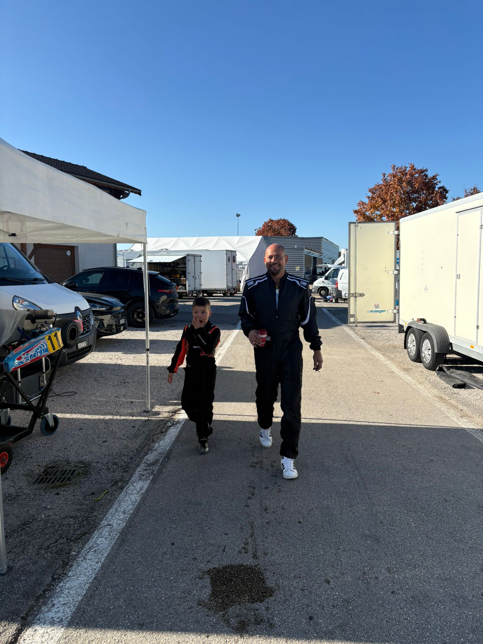 Karting sur le circuit de Levier - asaav.ch