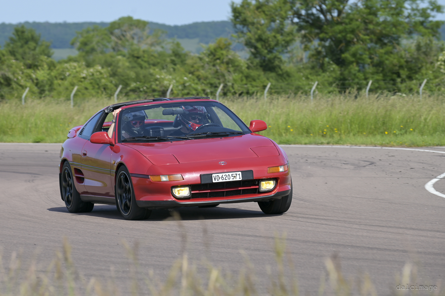 Voiture sur le circuit de pouilly - asaav.ch