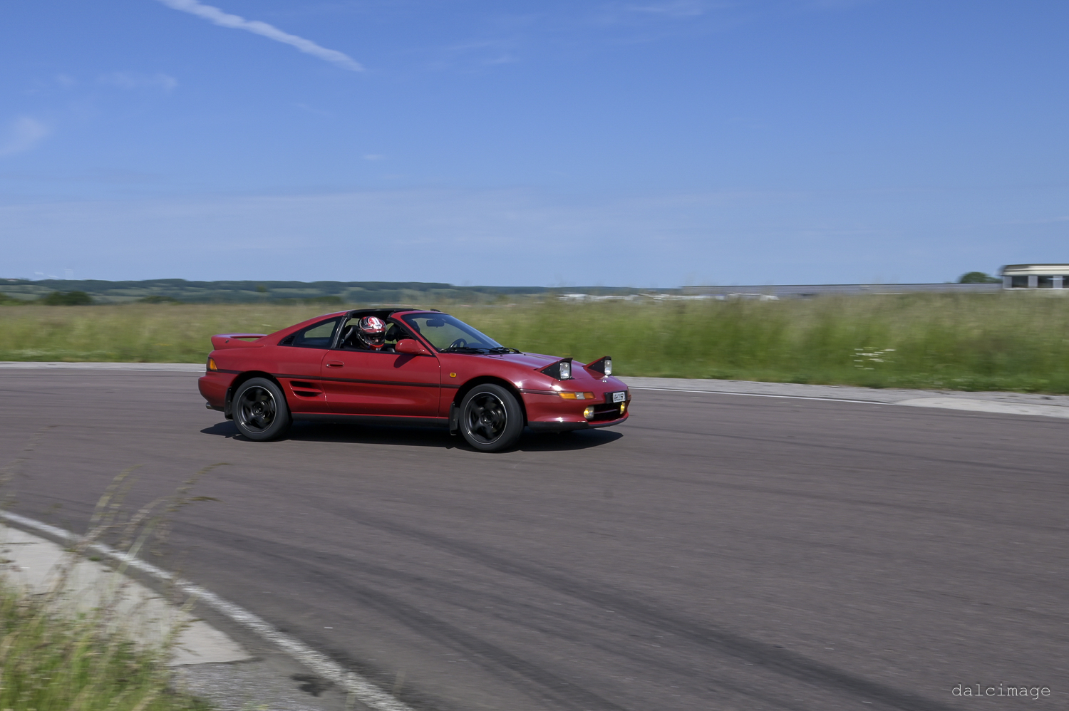 Voiture sur le circuit de pouilly - asaav.ch