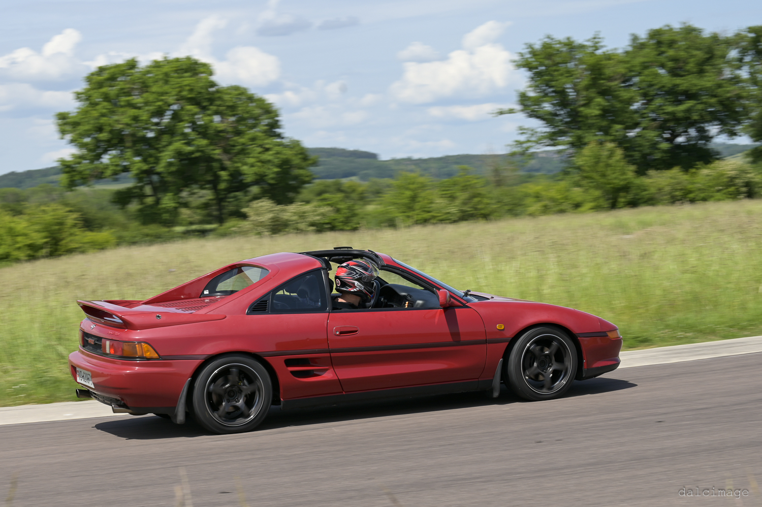 Voiture sur le circuit de pouilly - asaav.ch