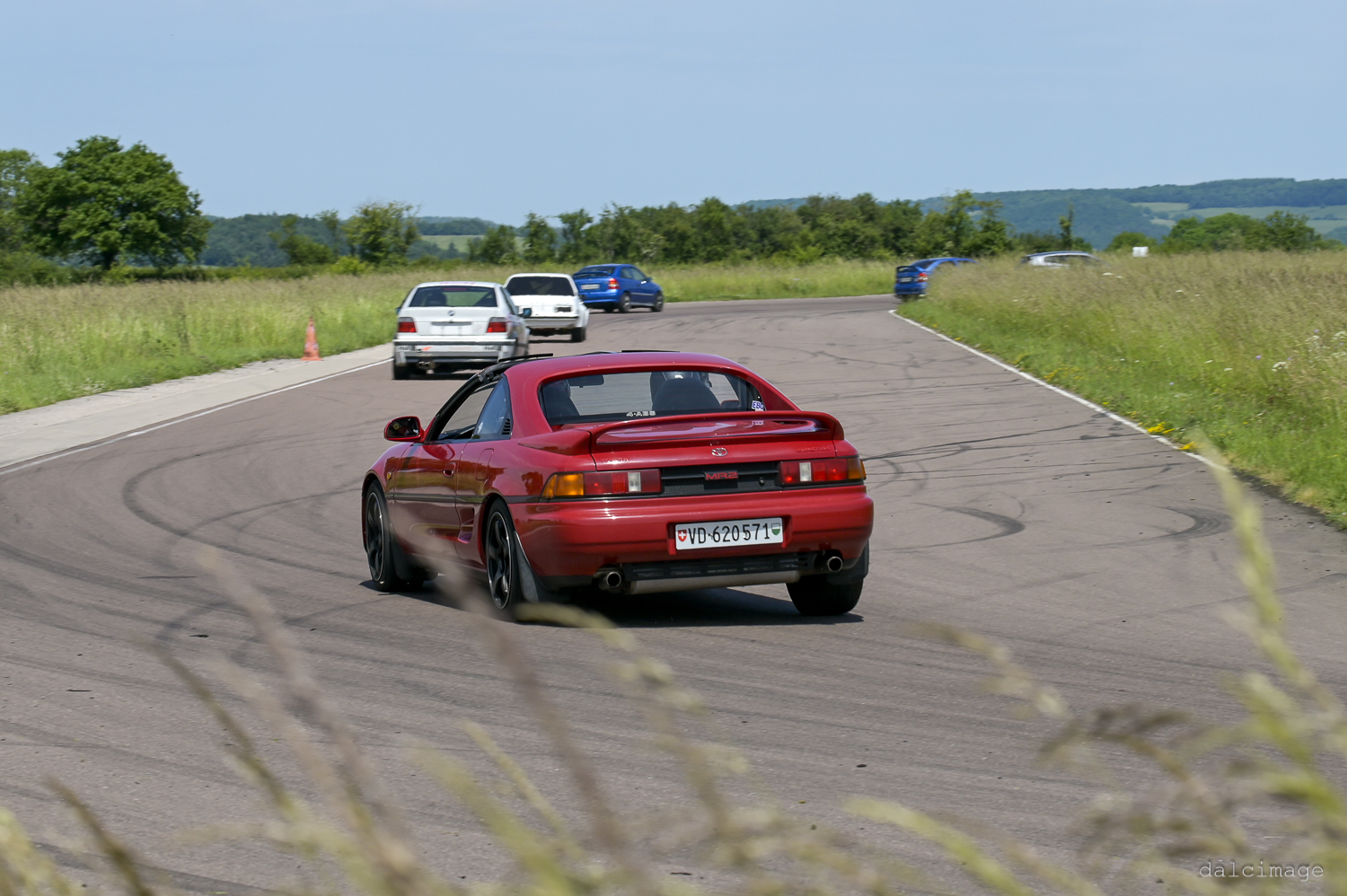 Voiture sur le circuit de pouilly - asaav.ch
