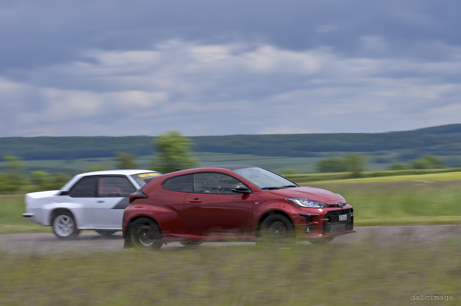Voiture sur le circuit de pouilly - asaav.ch