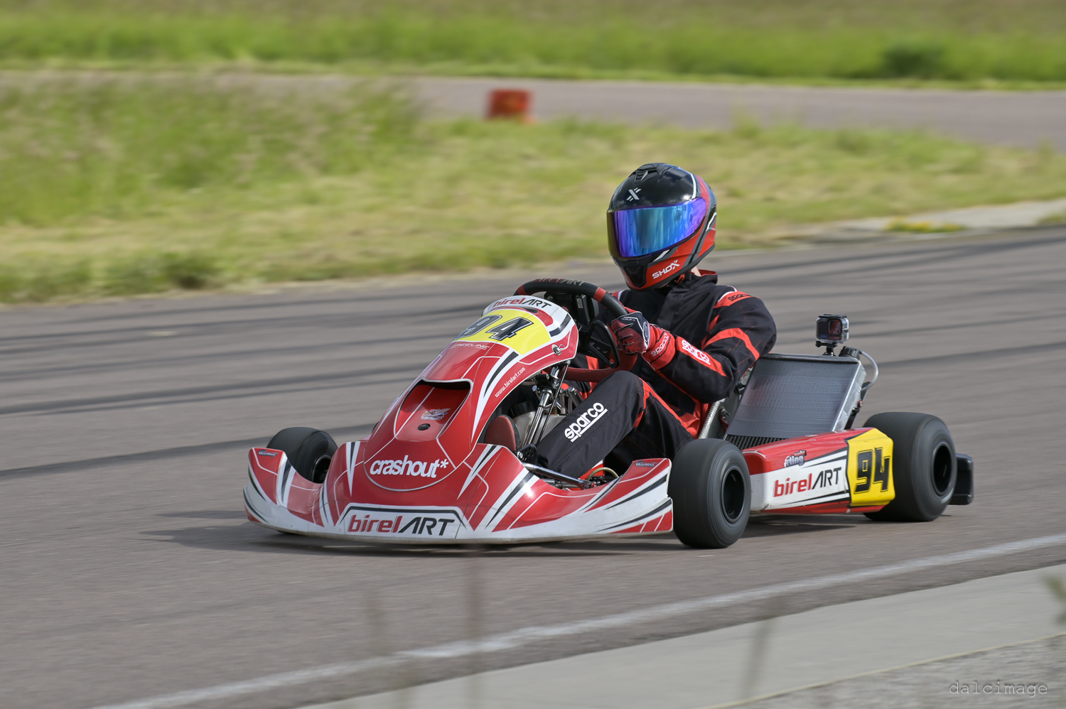 Voiture sur le circuit de pouilly - asaav.ch