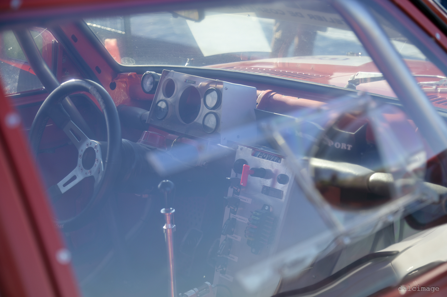 Voiture sur le circuit de pouilly - asaav.ch