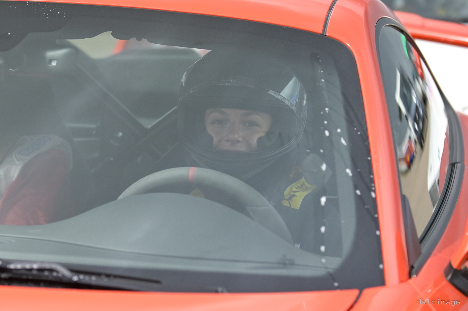 Voiture sur le circuit de pouillo - asaav.ch