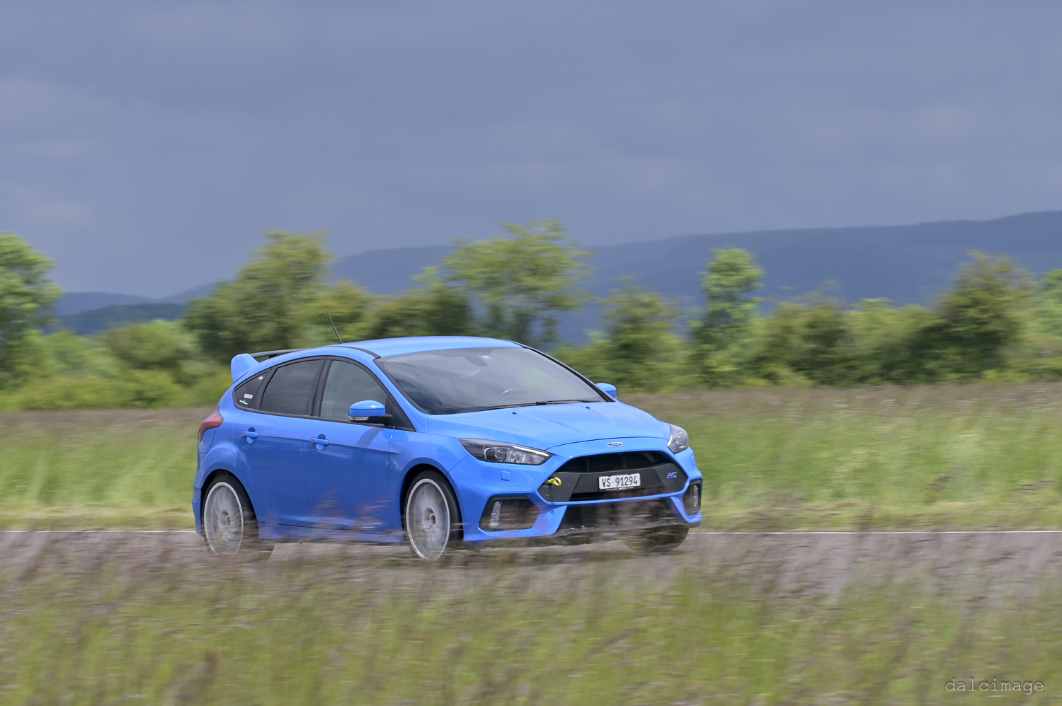 Voiture sur le circuit de pouilly - asaav.ch